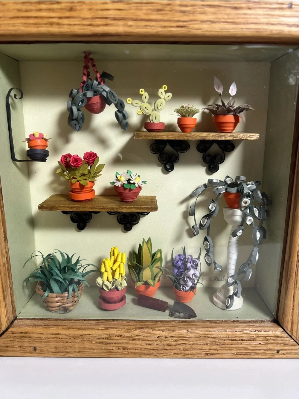 Miniature Wall Plant Display Shadow Box - Paper Quilling